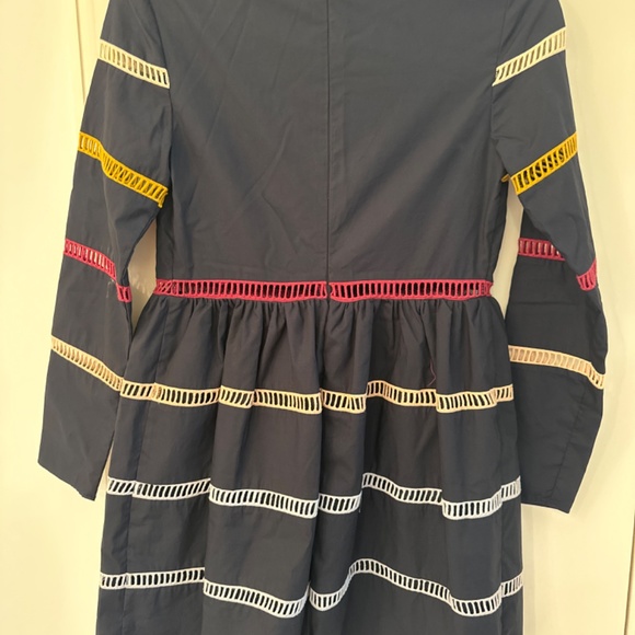 English Factory - Picture 3 of 3